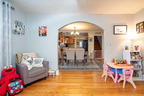 67 Ellsworth Ave, Springfield, MA 01118 photo 7