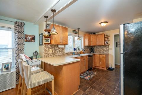67 Ellsworth Ave, Springfield, MA 01118 photo 13