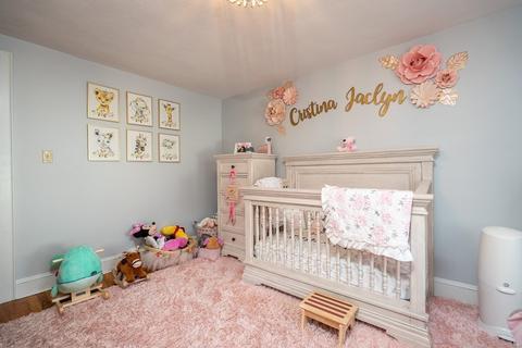 67 Ellsworth Ave, Springfield, MA 01118 photo 28