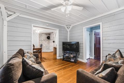 575 Armory St, Springfield, MA 01104 photo 7