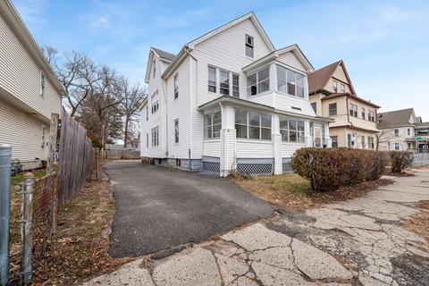 575 Armory St, Springfield, MA 01104 photo 3