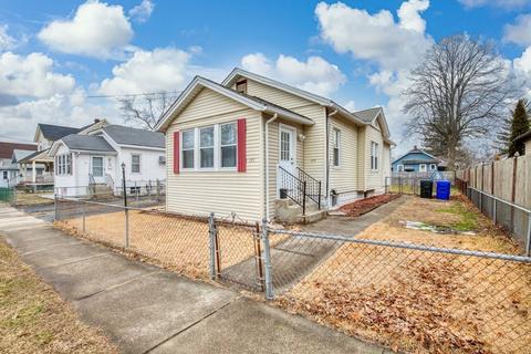 177 Jasper St, Springfield, MA 01109 photo 1