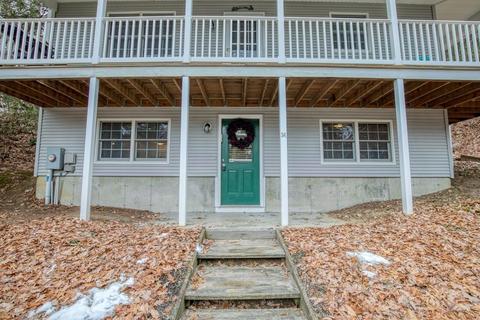 34 Torrey St, Easthampton, MA 01027 photo 3