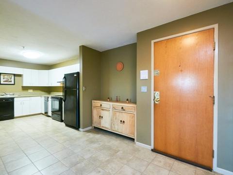 24 Corey St #402, Everett, MA 02149 photo 5