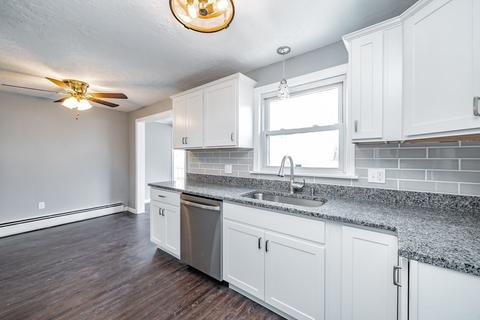 117 Lumae St, Springfield, MA 01119 photo 2