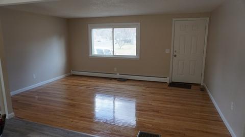 210 Peekskill Ave, Springfield, MA 01129 photo 8