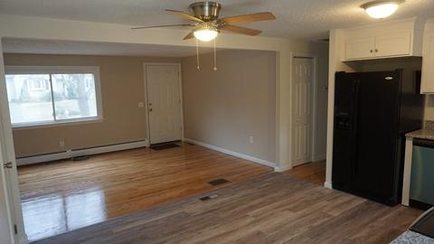 210 Peekskill Ave, Springfield, MA 01129 photo 7
