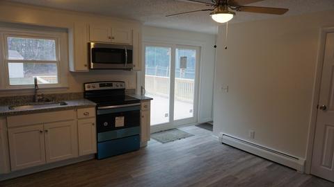 210 Peekskill Ave, Springfield, MA 01129 photo 6