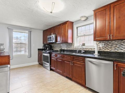 97 E High St, Avon, MA 02322 photo 2