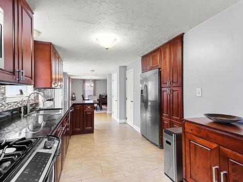 97 E High St, Avon, MA 02322 photo 3