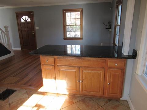 57 Surrey Rd, Springfield, MA 01118 photo 3