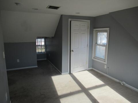 57 Surrey Rd, Springfield, MA 01118 photo 14