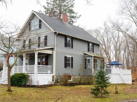 38 Thaxter St, Hingham, MA 02043 photo 3