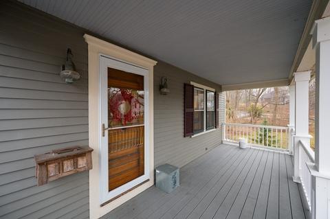 38 Thaxter St, Hingham, MA 02043 photo 5