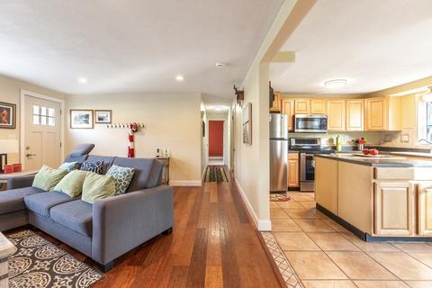 17 Dix Rd, Maynard, MA 01754 photo 7