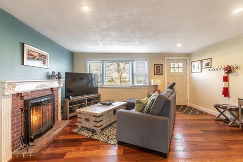 17 Dix Rd, Maynard, MA 01754 photo 4