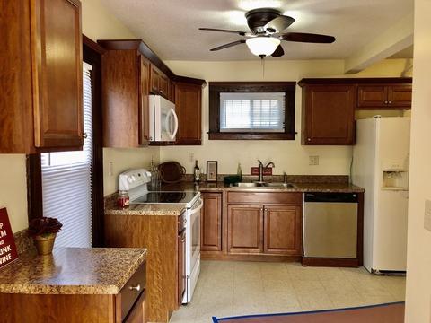 16 Sullivan St, Springfield, MA 01104 photo 3