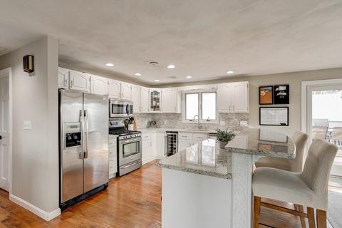 10 Clearview Rd, Stoneham, MA 02180 photo 9