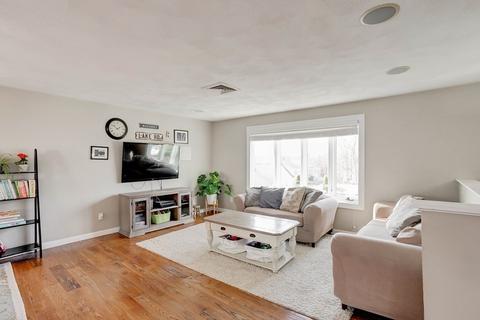 10 Clearview Rd, Stoneham, MA 02180 photo 14