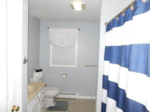 208 Narragansett St, Fall River, MA 02720 photo 10