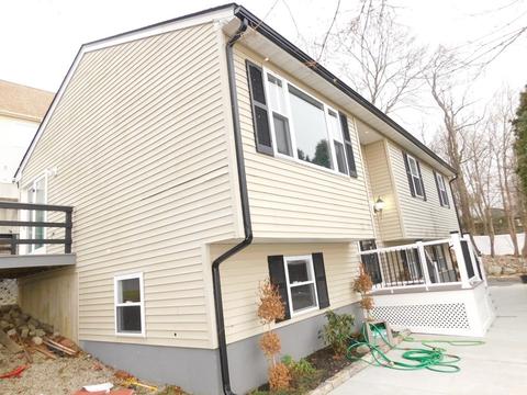 208 Narragansett St, Fall River, MA 02720 photo 2