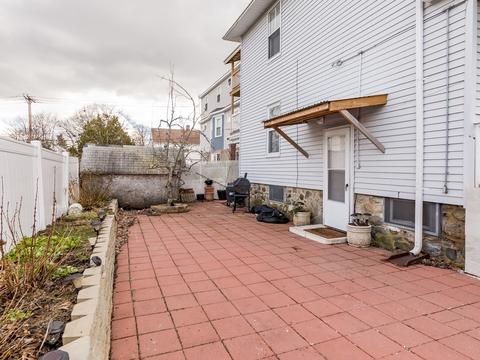 91 Ames St, Lawrence, MA 01841 photo 5
