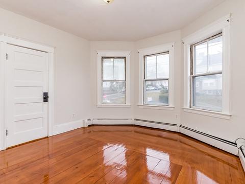 91 Ames St, Lawrence, MA 01841 photo 17