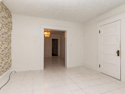 91 Ames St, Lawrence, MA 01841 photo 7