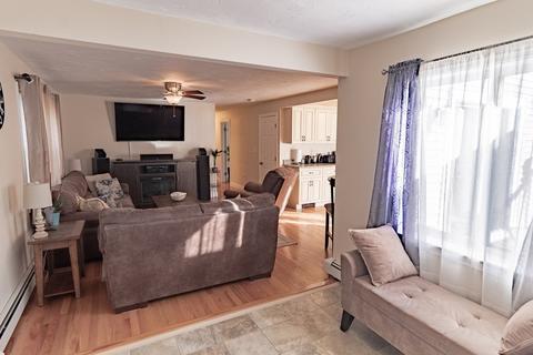 6 S Stowell St, Worcester, MA 01604 photo 3