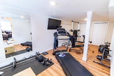 6 S Stowell St, Worcester, MA 01604 photo 27