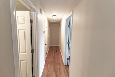 6 S Stowell St, Worcester, MA 01604 photo 9