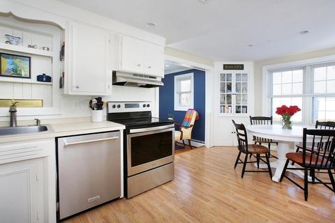 25 Whiting Way, Needham, MA 02492 photo 5