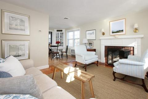 25 Whiting Way, Needham, MA 02492 photo 2