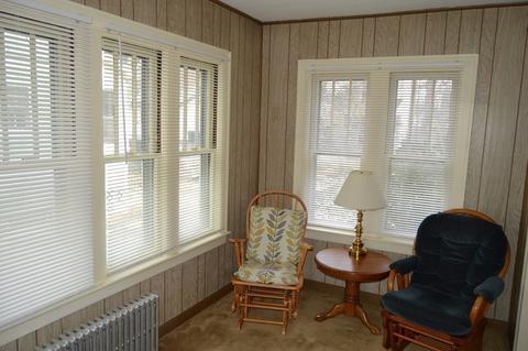 18 Dell Pl, Springfield, MA 01118 photo 9