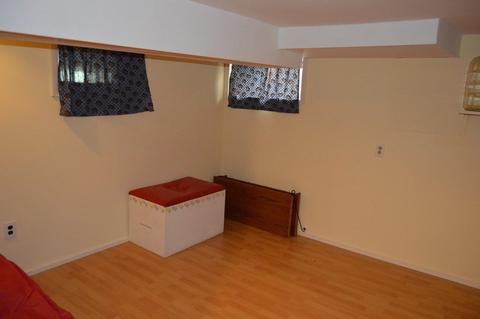 18 Dell Pl, Springfield, MA 01118 photo 27