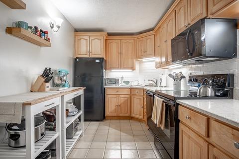 159 Main St #5A, Stoneham, MA 02180 photo 2
