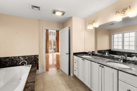 196 Cedar St, Wellesley, MA 02481 photo 17