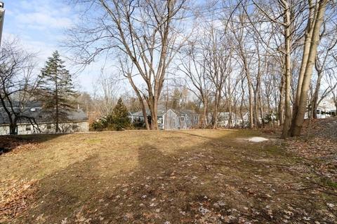 196 Cedar St, Wellesley, MA 02481 photo 29