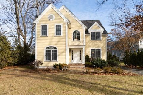 196 Cedar St, Wellesley, MA 02481 photo 2
