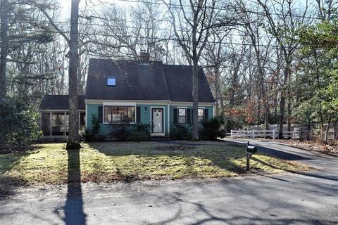 249 Mockingbird Ln, Barnstable, MA 02648 photo 1