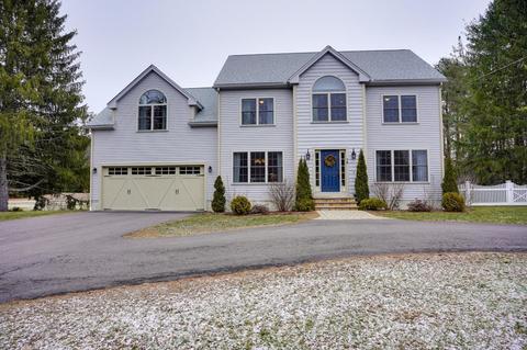 78 Mendon St, Upton, MA 01568 photo 2