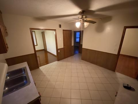 109 Lyons, Springfield, MA 01151 photo 3