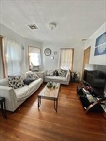 109 Lyons, Springfield, MA 01151 photo 7