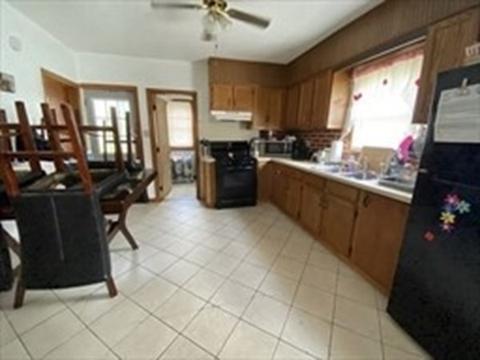 109 Lyons, Springfield, MA 01151 photo 8