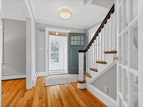 48 Hundreds Rd, Wellesley, MA 02481 photo 2