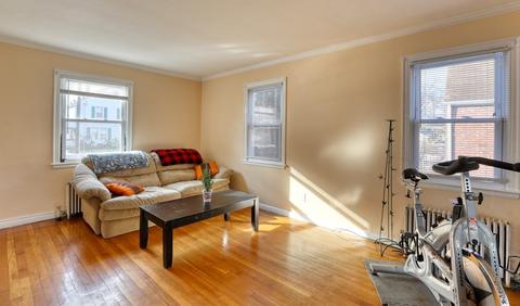 663 Allen St, Springfield, MA 01118 photo 9