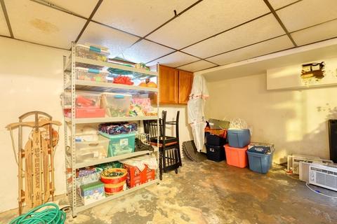 663 Allen St, Springfield, MA 01118 photo 16