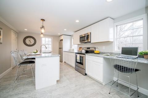 413 Hall St, Raynham, MA 02767 photo 6