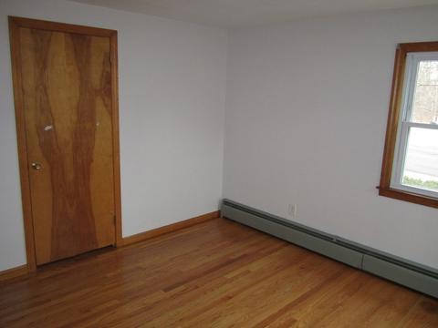 647 Parker St, Springfield, MA 01129 photo 22