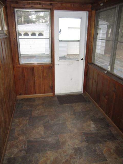 647 Parker St, Springfield, MA 01129 photo 32